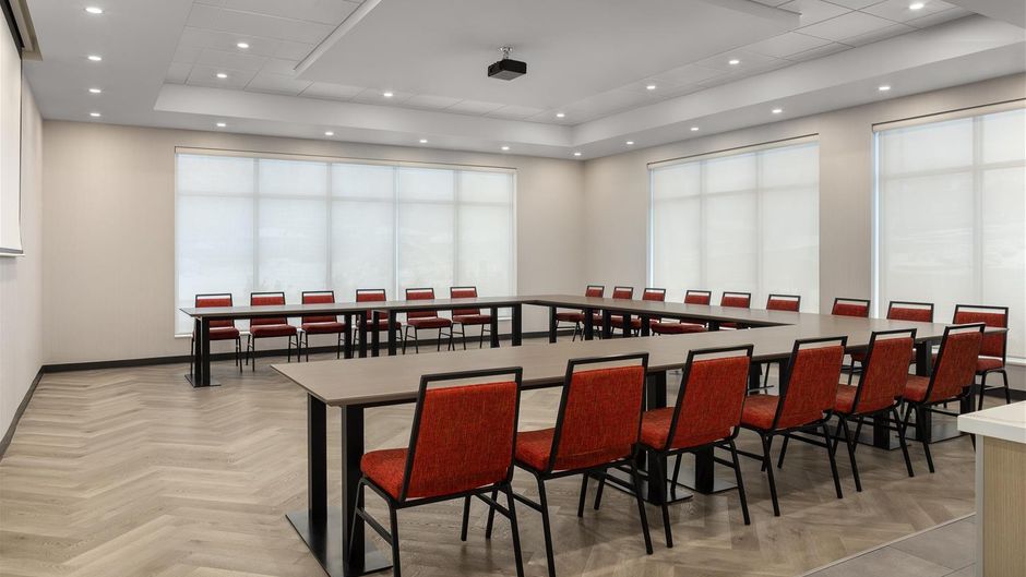 Home2 Suites Woodstock Meeting