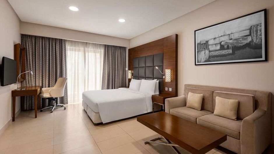 Levatio Suites Muscat, Radisson Individ. Room