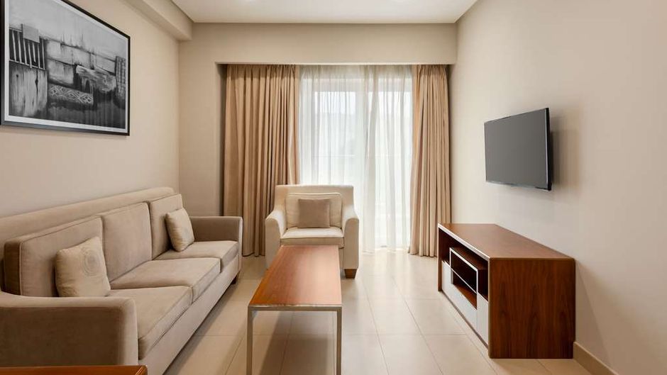 Levatio Suites Muscat, Radisson Individ. Suite