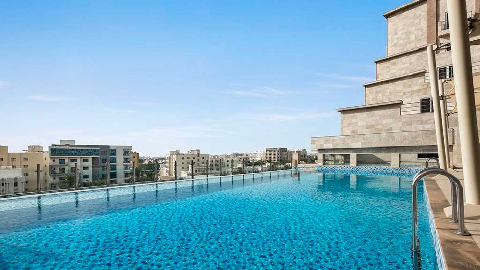 Levatio Suites Muscat, Radisson Individ. Pool