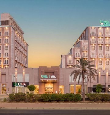 Levatio Suites Muscat, Radisson Individ.
