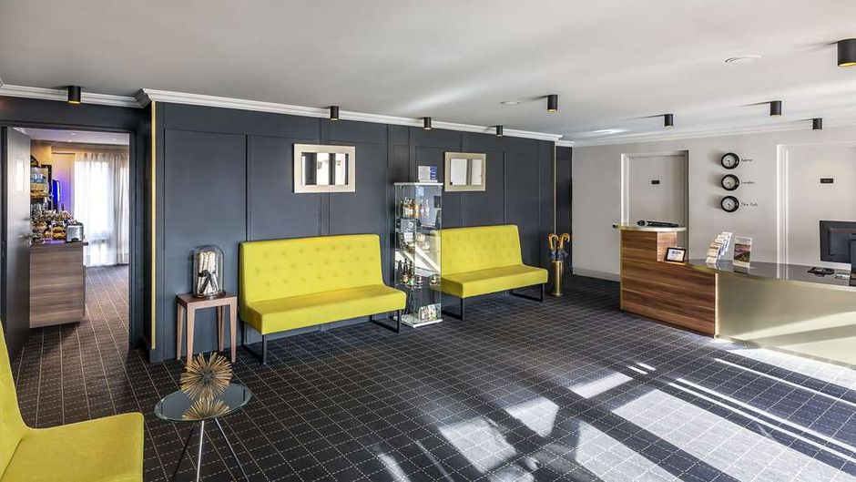 Best Western Hotel Atrium Valence Lobby