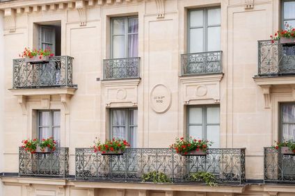 Aston Hotel