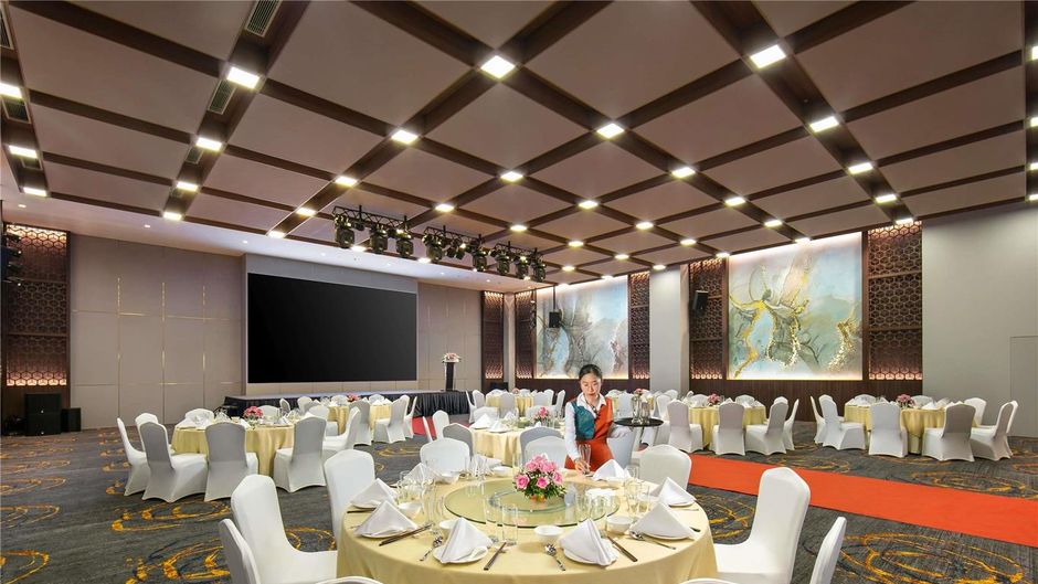 Moevenpick Living West Hanoi Meeting