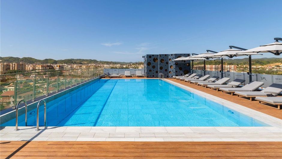 Mercure Tiran Pool