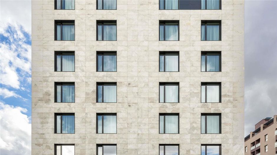 Mercure Tiran Exterior