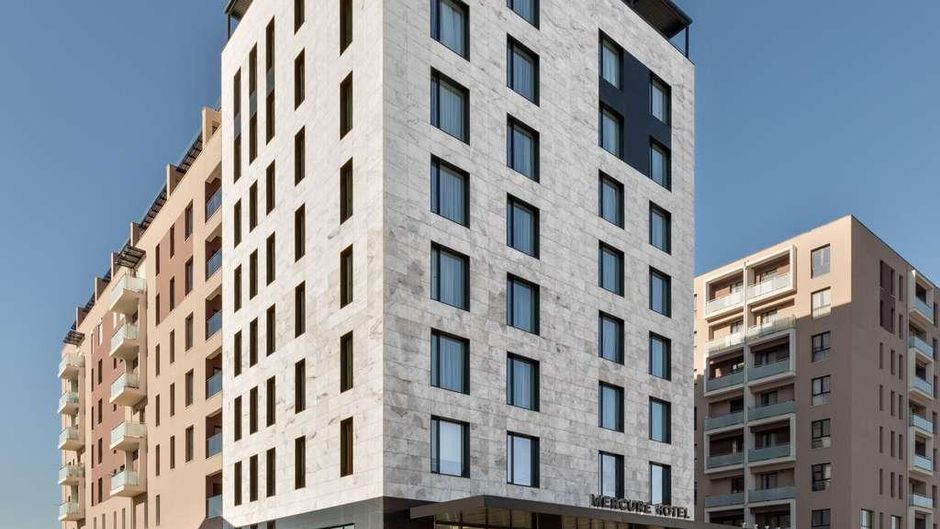 Mercure Tiran Exterior
