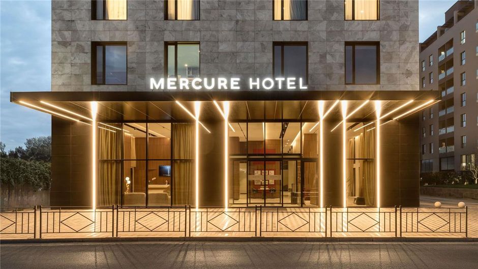 Mercure Tiran Exterior