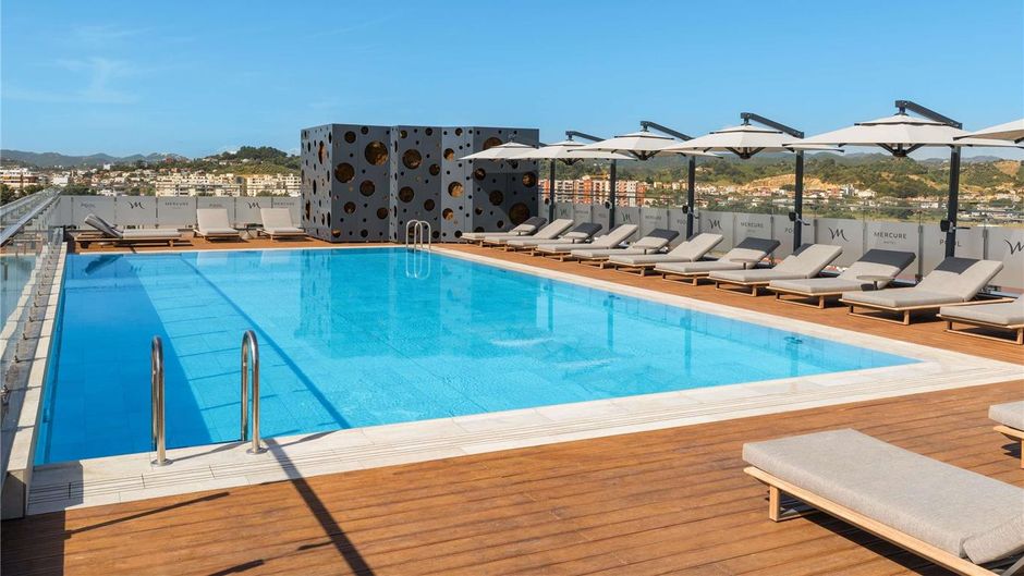 Mercure Tiran Pool