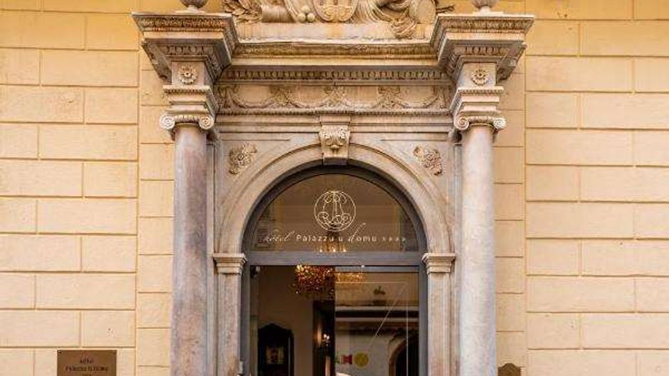 Hotel Le Palais Pozzo di Borgo Exterior
