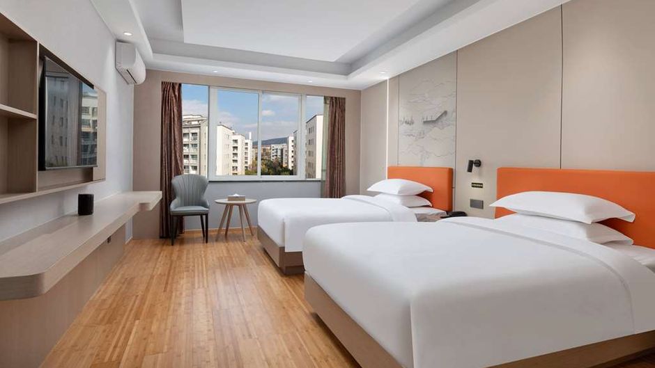 Days Inn by Wyndham Kunming Airport Room