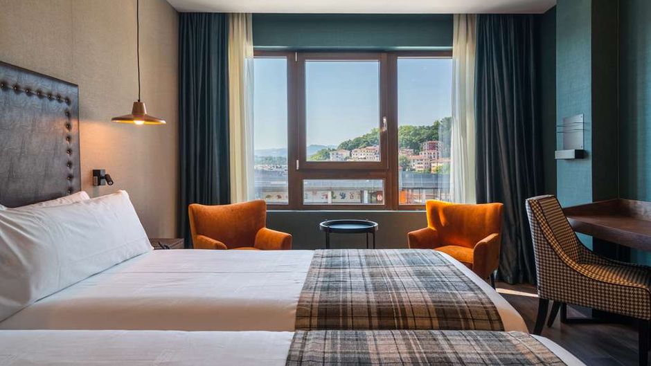 Catalonia Donosti Room