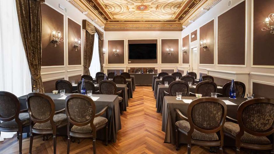Catalonia Las Cortes Hotel Meeting