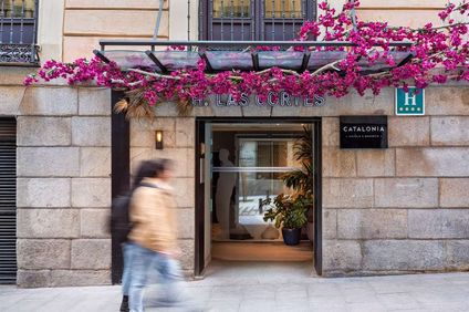 Catalonia Las Cortes Hotel