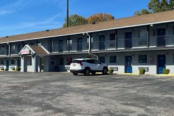 Motel 6 Hurricane