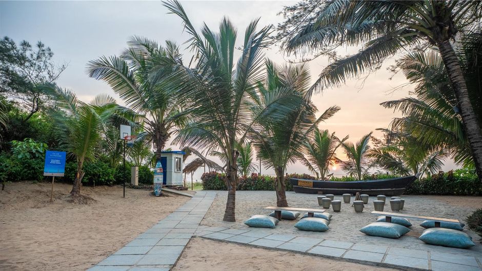 Mandrem Beach Resort, Radisson Individ. Beach