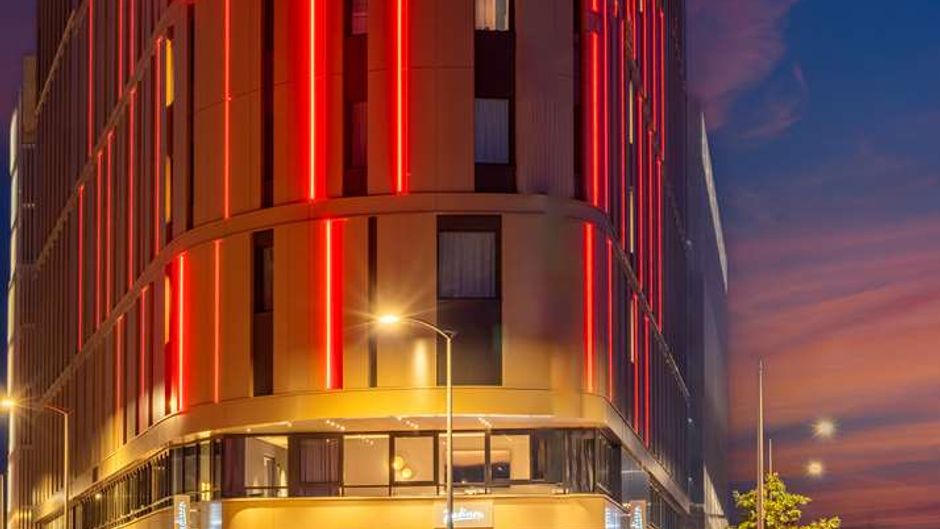 Radisson Hotel Reims Exterior