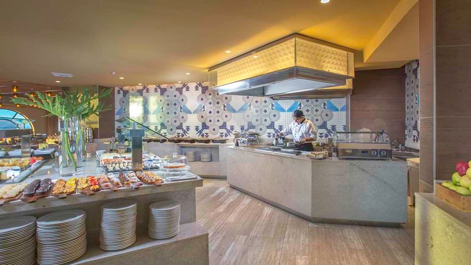 Catalonia Santo Domingo Restaurant