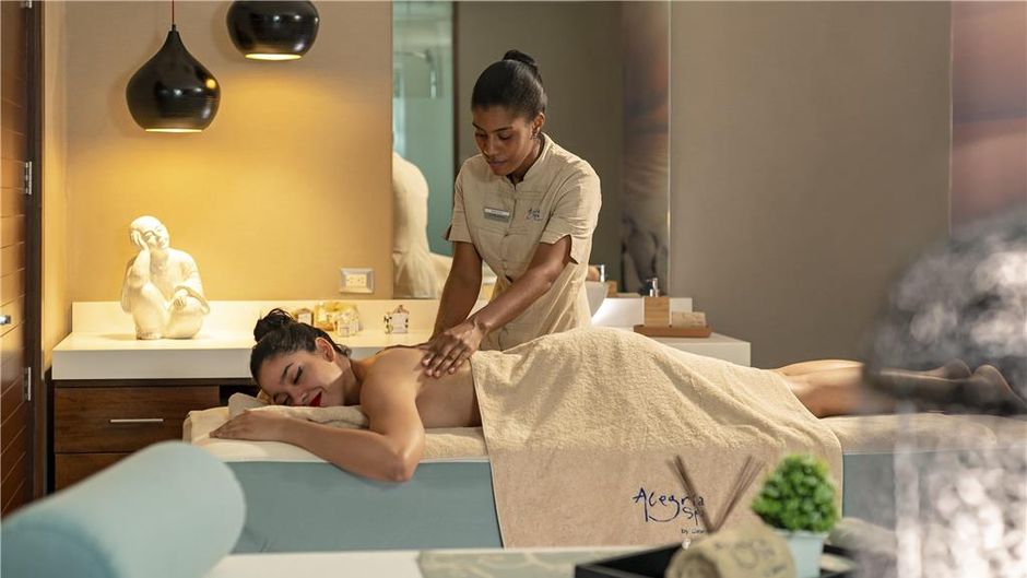 Catalonia Santo Domingo Spa