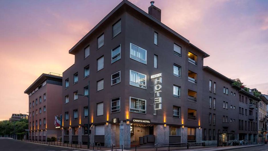 Crivis Hotel Exterior