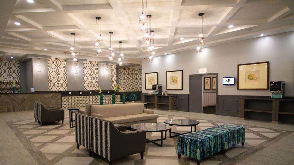 Birchwood Hotel & OR Tambo Conf Ctr Lobby