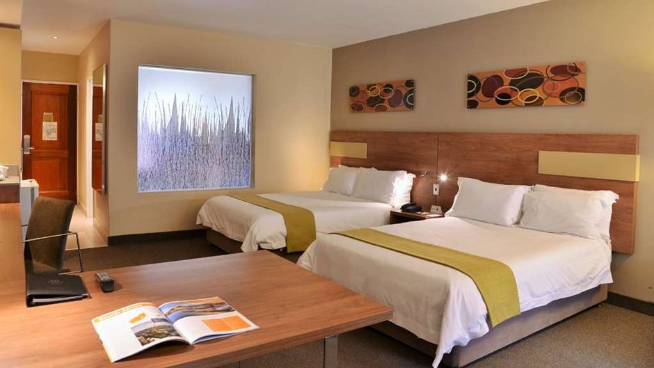 Birchwood Hotel & OR Tambo Conf Ctr Room