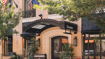 Dossier Hotel