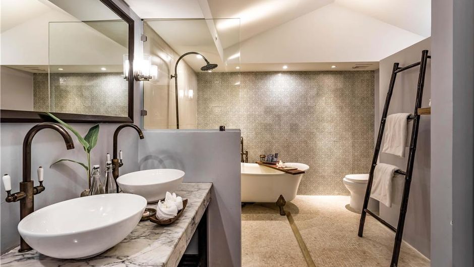 Barcelo Coconut Island Suite