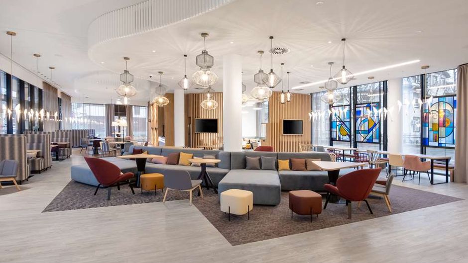 Hampton by Hilton Tallinn Lobby