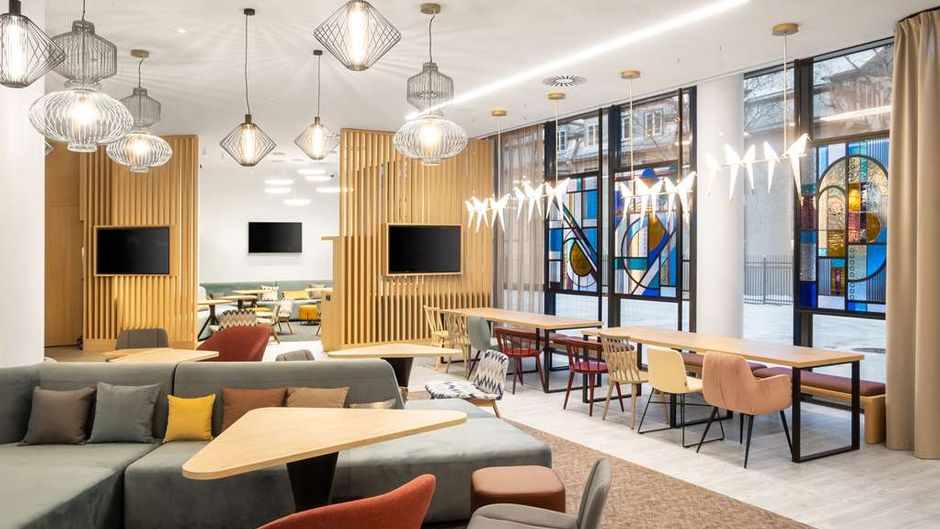 Hampton by Hilton Tallinn Lobby