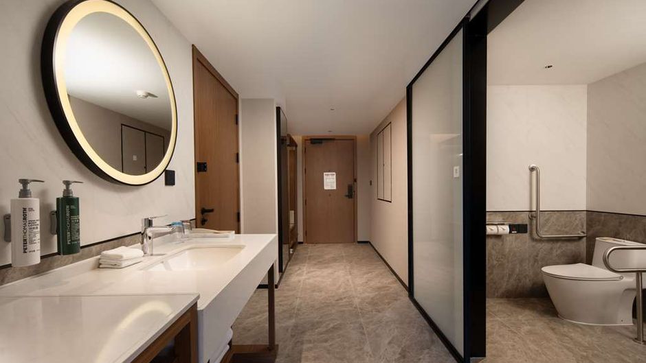 Hilton Garden Inn West Railway Station Room