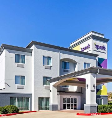 Spark by Hilton Pearland