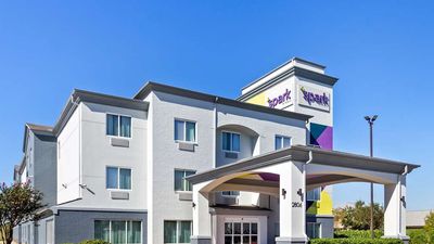 Spark by Hilton Pearland