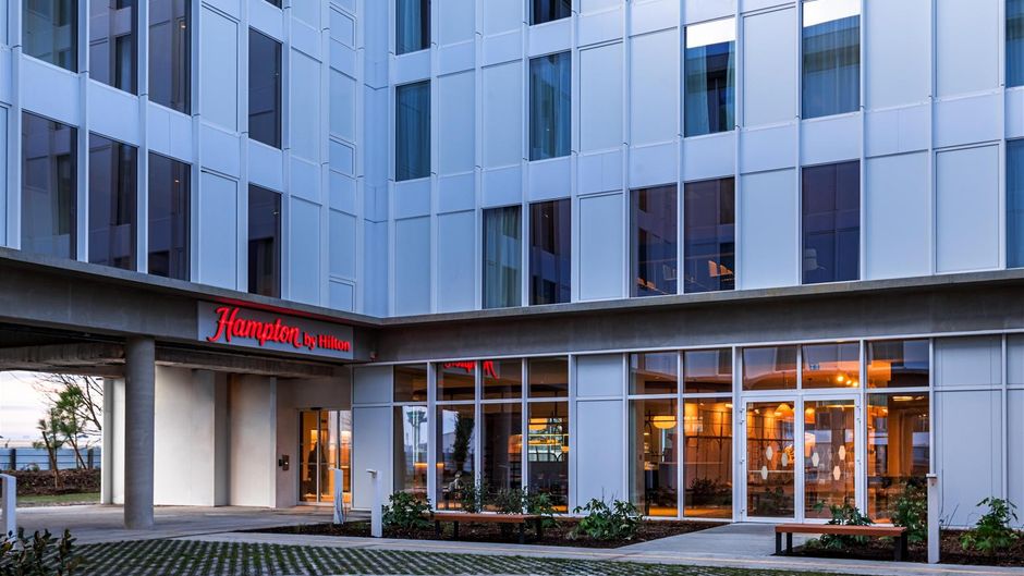 Hampton Merignac Exterior