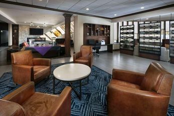DoubleTree by Hilton Manhattan