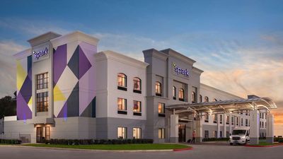 Spark by Hilton Bush Intl Airport