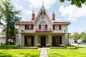 Beekman Arms & Delamater Inn