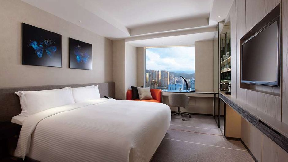 Humble House Taipei Curio Coll by Hilton Room