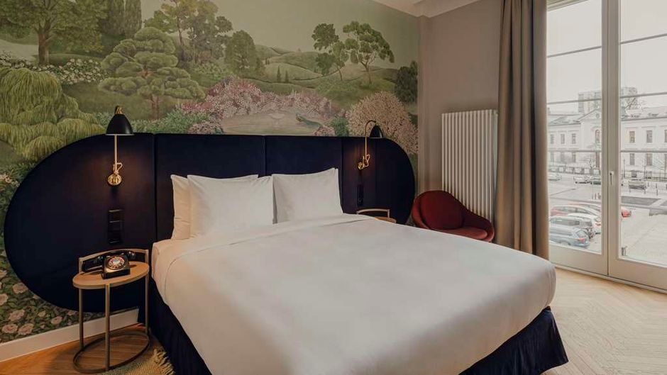 Flaner Hotel Room