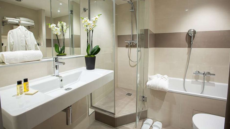 Hotel Montbriand Room