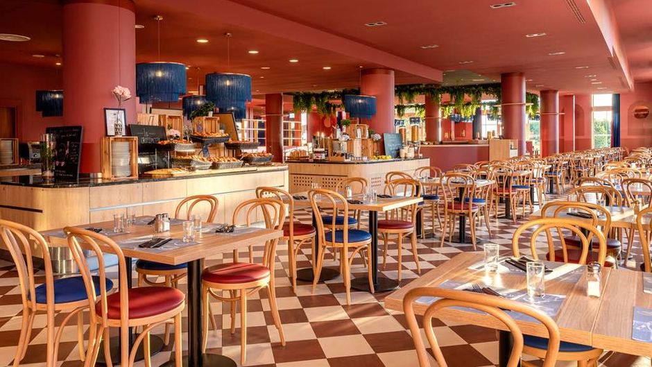 Grand Magic Hotel Restaurant