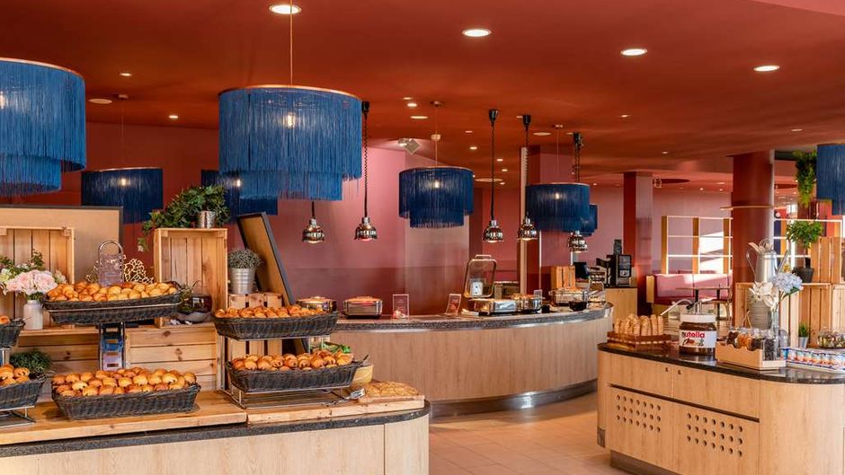 Grand Magic Hotel Restaurant
