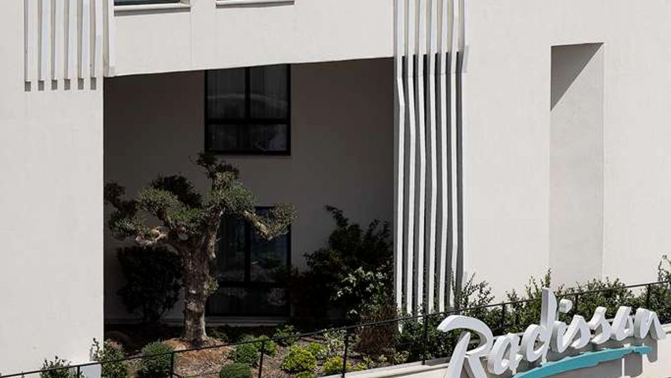 Radisson Hotel Tunis City Center Exterior