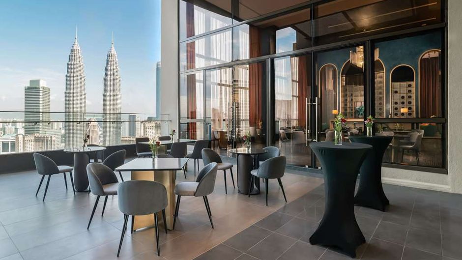 Wyndham Suites KLCC Lobby
