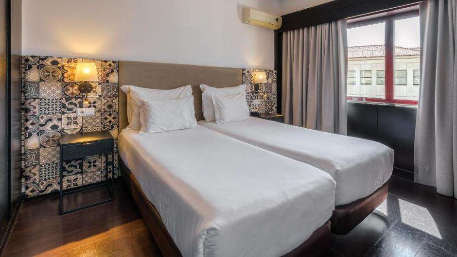 AquaHotel Room