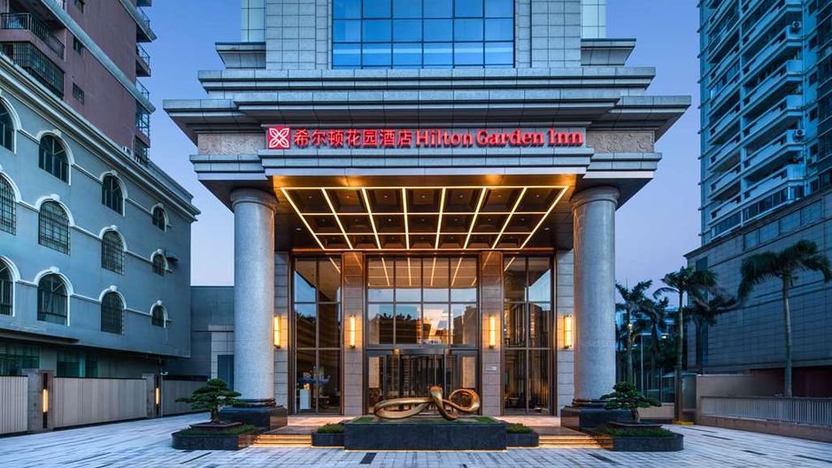 Hilton Garden Inn Beihai Railway Station Exterior