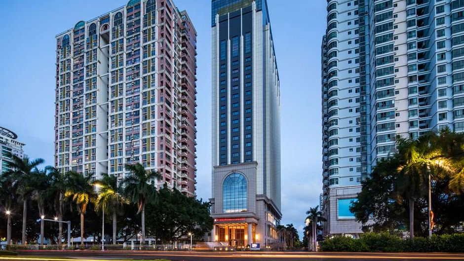 Hilton Garden Inn Beihai Railway Station Exterior