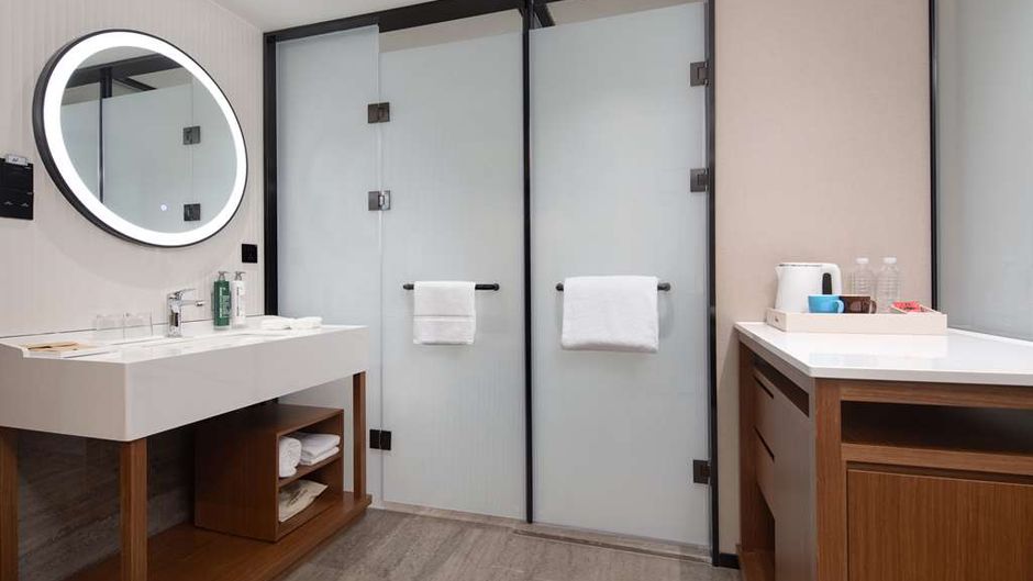 Hilton Garden Inn Beihai Railway Station Room
