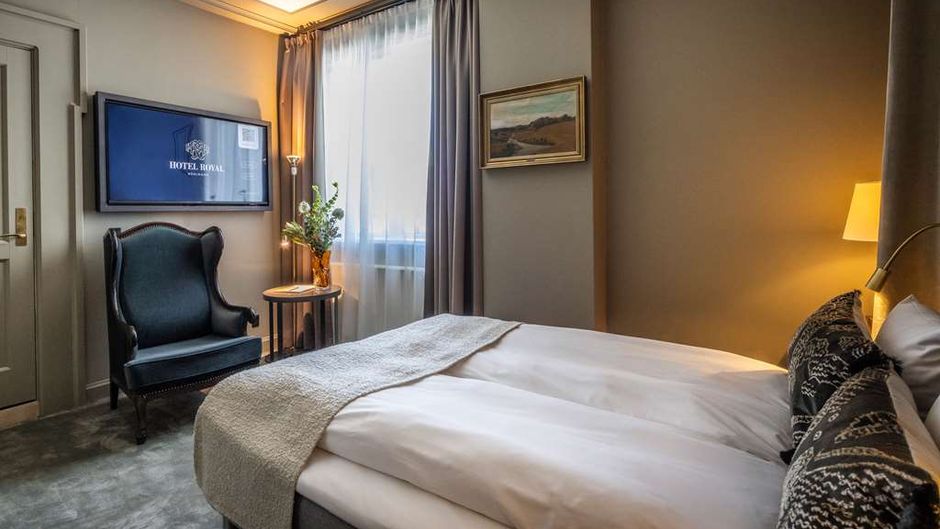 Royal Hotel Room