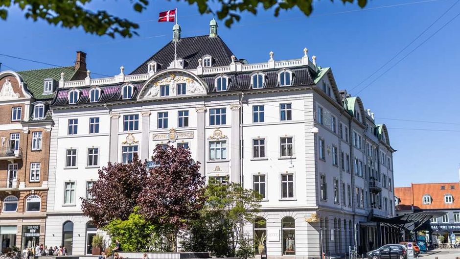 Royal Hotel Exterior